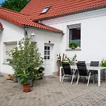 & Zum Waldblick Apartman *