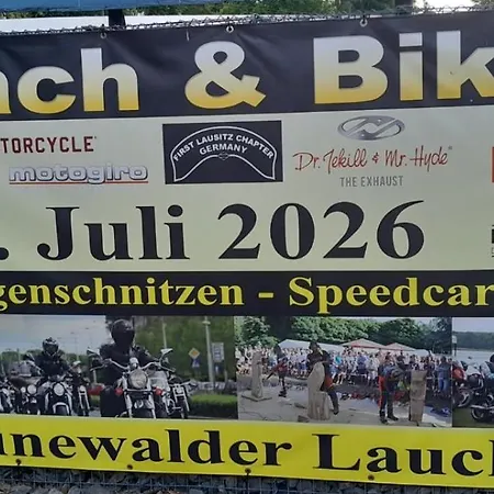 & Zum Waldblick شقة